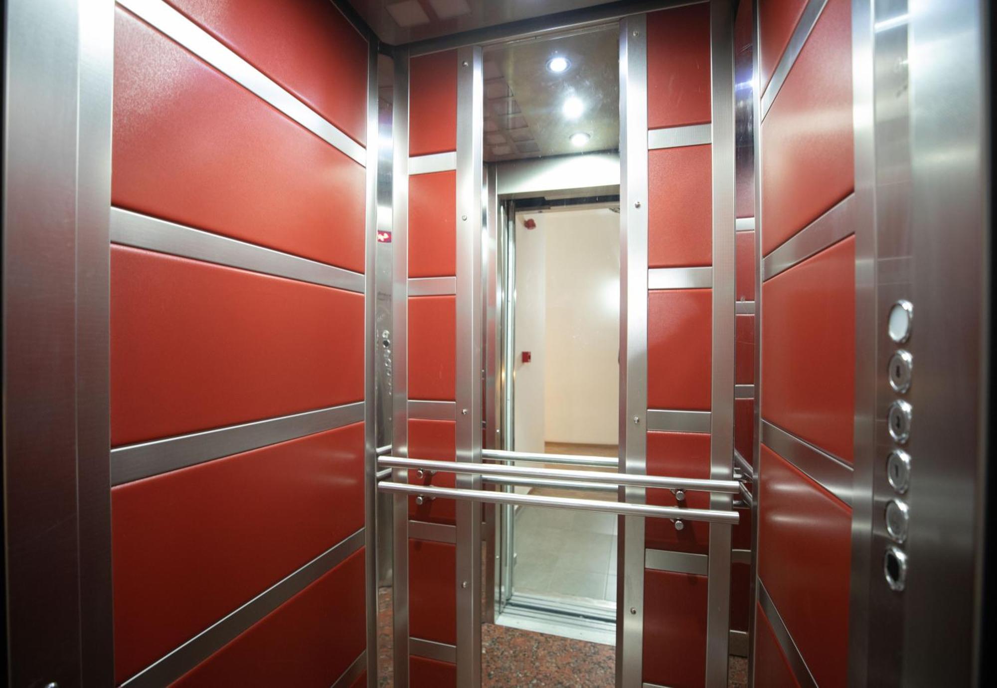 Hotel Denis Prisztina Zewnętrze zdjęcie