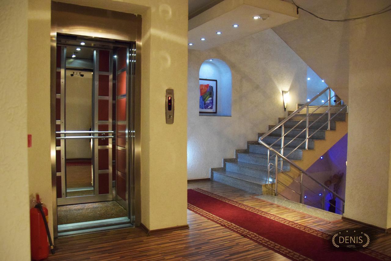 Hotel Denis Prisztina Zewnętrze zdjęcie